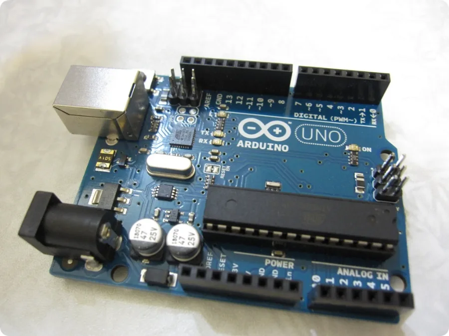 第8章 Breadboard 麵包板教學：Arduino LED、按鍵與電路接線實作
